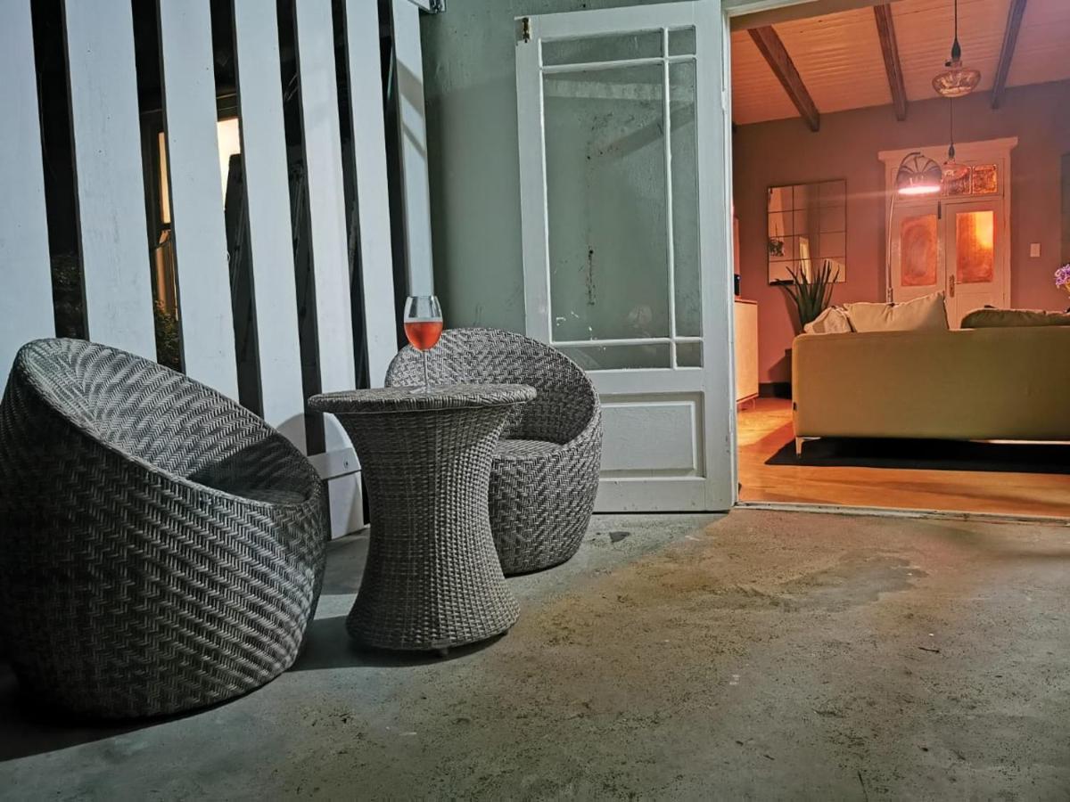 Aloe Cottage - 2 Bedroom Станфорд Екстер'єр фото